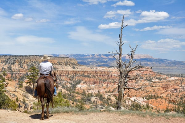 ymt-blog-bryce-canyon-horseback