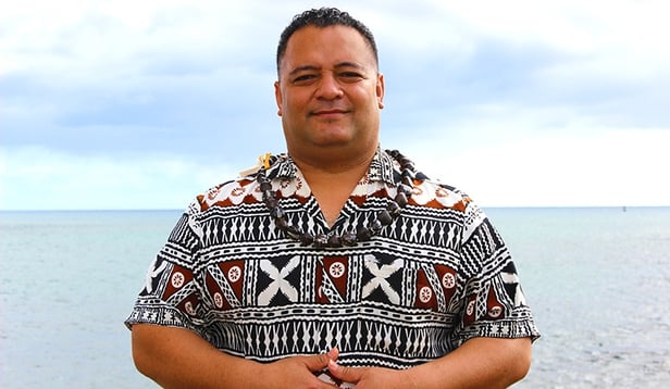 Walter YMT Vacations Tour Director Walter YMT Vacations Tour Director