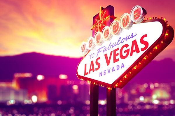 YMT-Vacations-Spotlight-on-Golden-Nugget