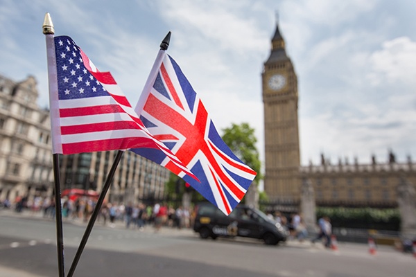 British and American flag in front of Big Ben